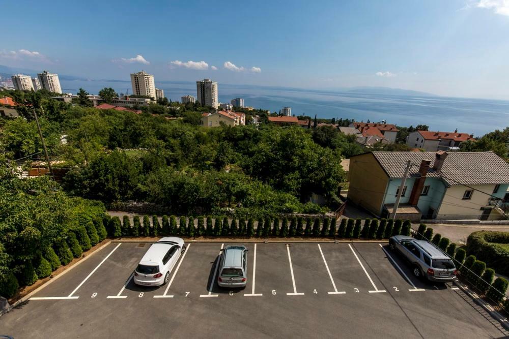 Apartments Sandra With Free Private Parking Rijeka Exteriér fotografie